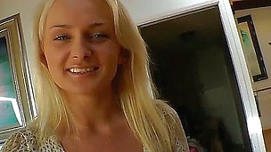 tenåring babe pornostjerne høyskole hd casting amerikansk forlokkende